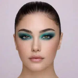 CHOGAN TIFFANY-BLAUER LIDSCHATTEN – KOMPAKT UND GLÄNZEND 1